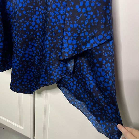 AQUA Flutter Sleeve Asymmetrical Dress - Picture 7 of 13